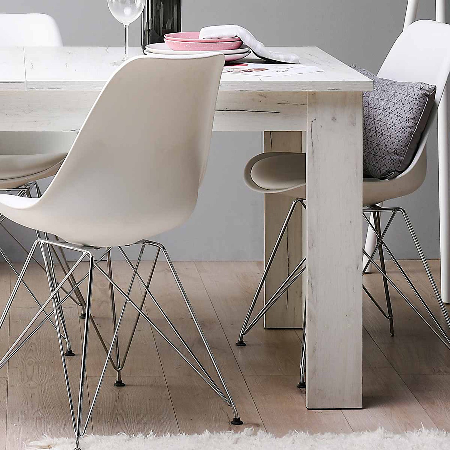 Mesa de comedor extensible modelo CHELLA.