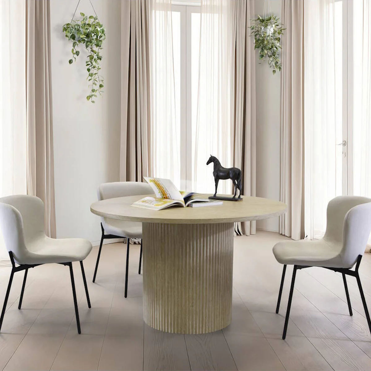 Mesa de comedor modelo XERESA.