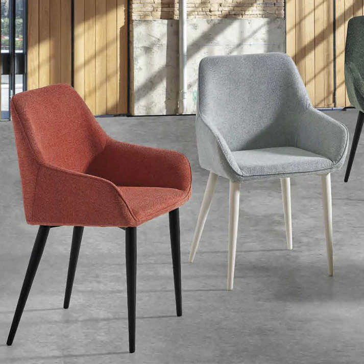 Conjunto de 2 Sillas tapizadas en tela BELFAST, modelo XÀTIVA.